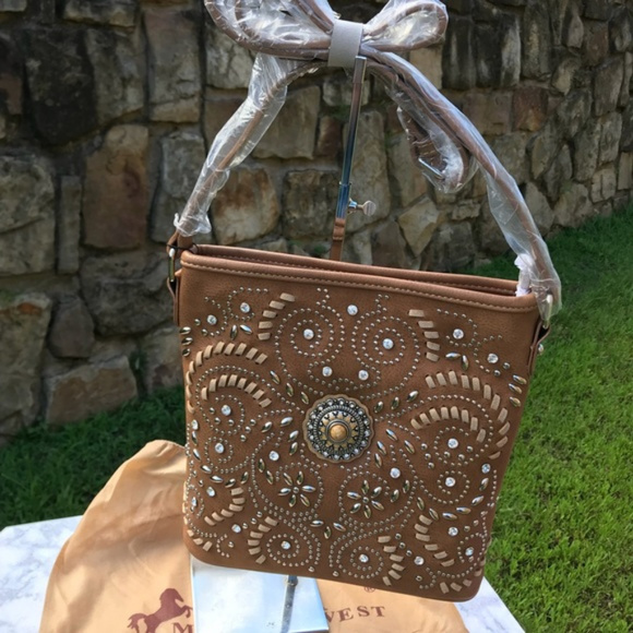 Montana West Concho Brown Crossbody - Picture 2 of 8